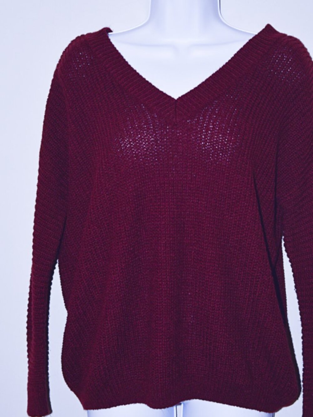 Forever 21 V Neck Sweater Size Small